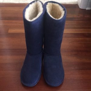Bearpaw high calf boots
